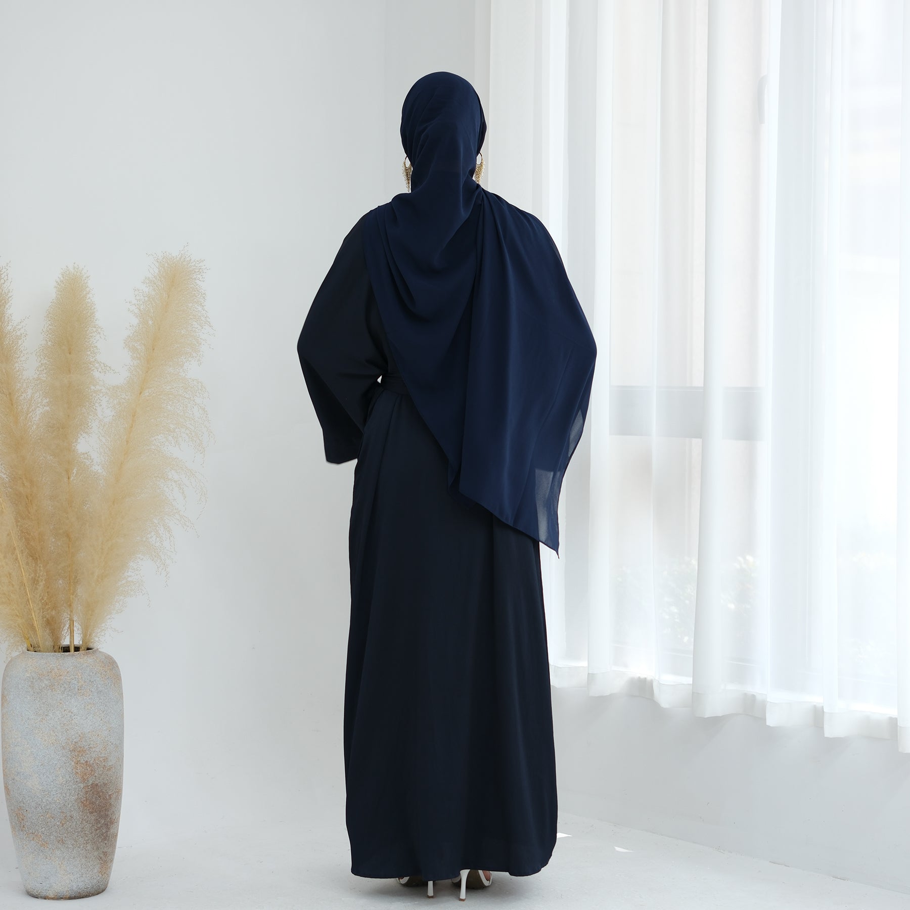 Sundus Luxury Abaya (عباية سندس الفاخرة) - Noor & Grace