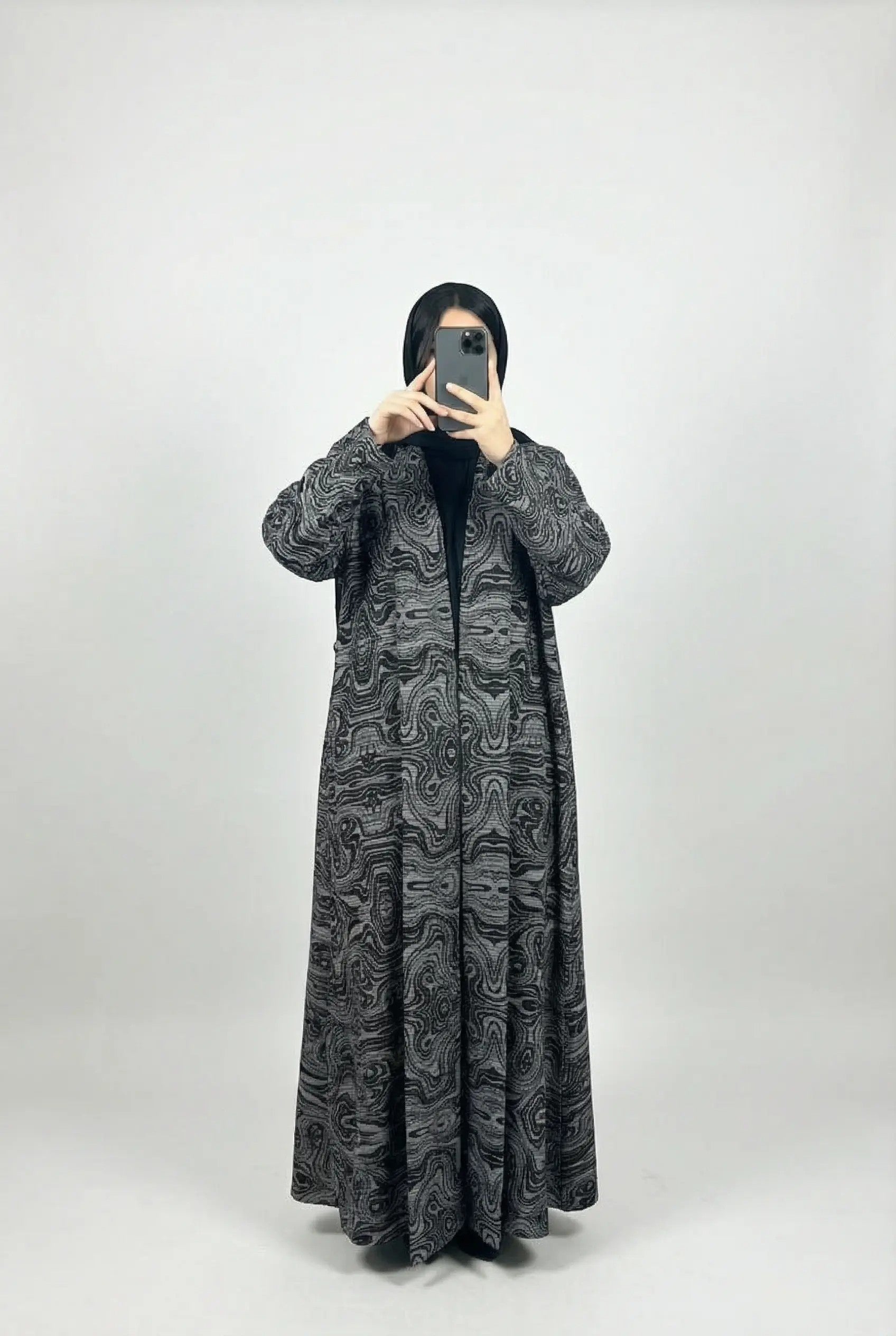 Layyan Pleated Abaya