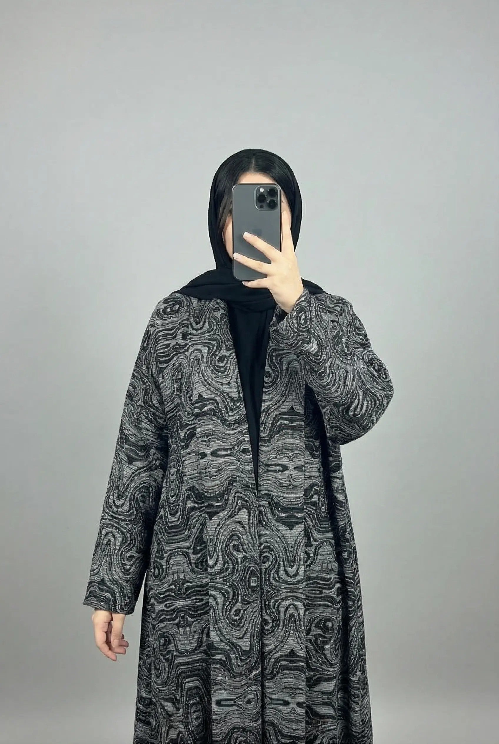 Layyan Pleated Abaya