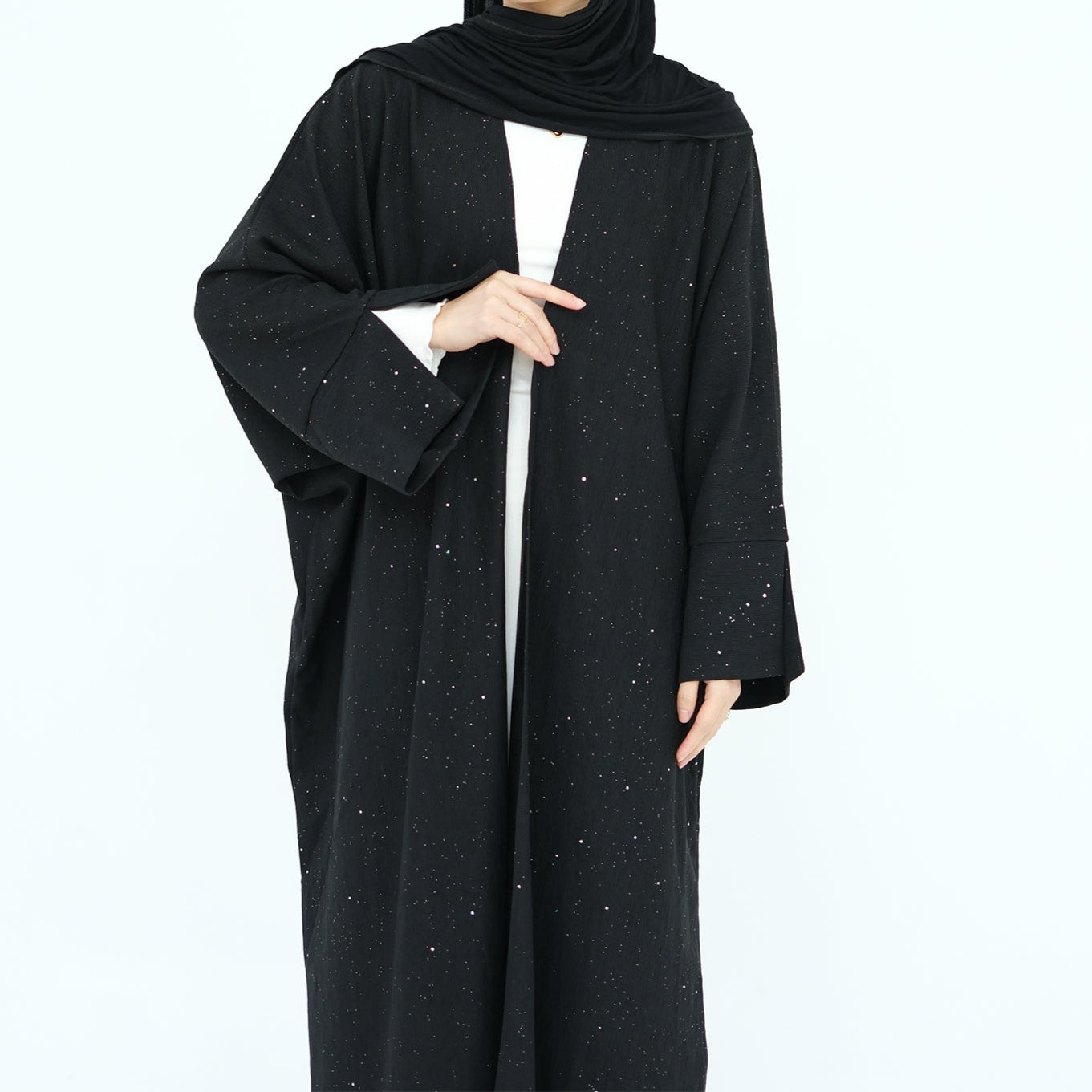 ZahiraAutumnWinterAbaya_Noor_GraceBlack3