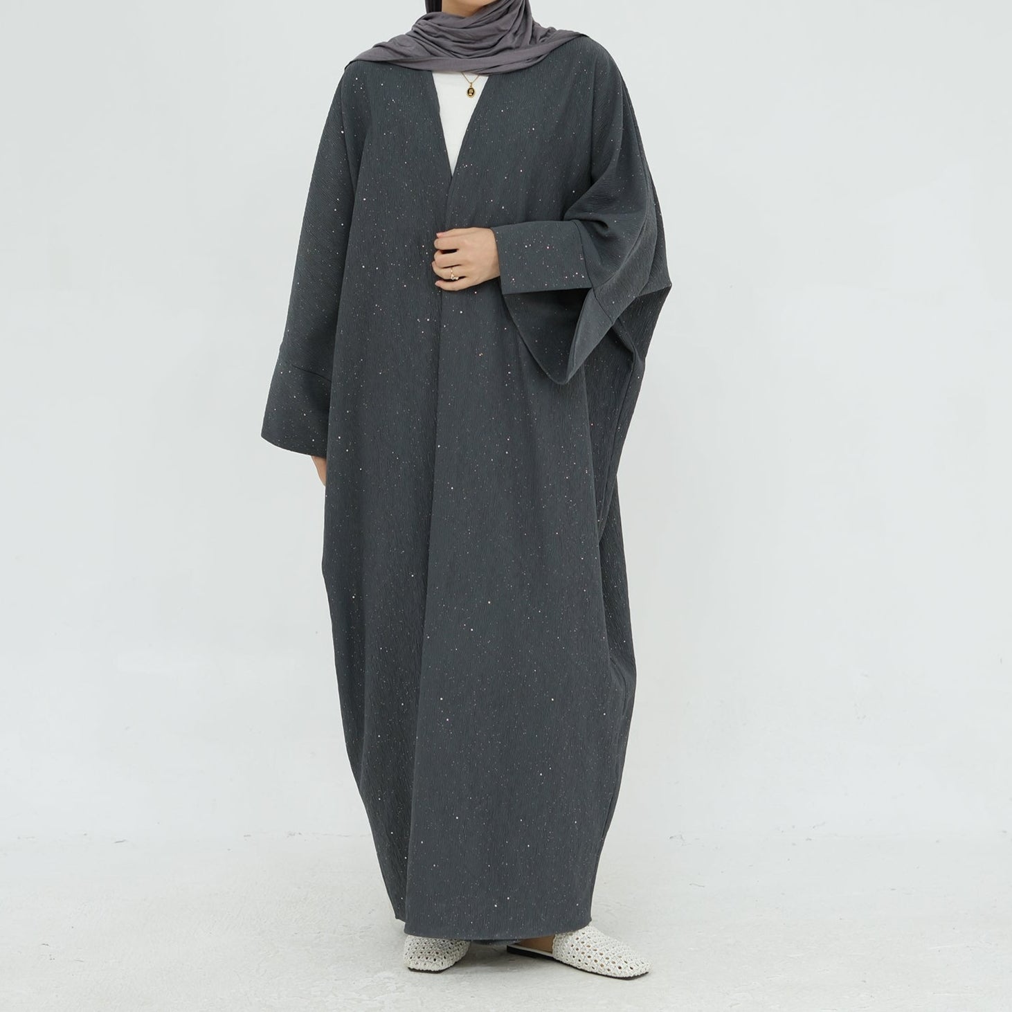 ZahiraAutumnWinterAbaya_Noor_GraceGray1