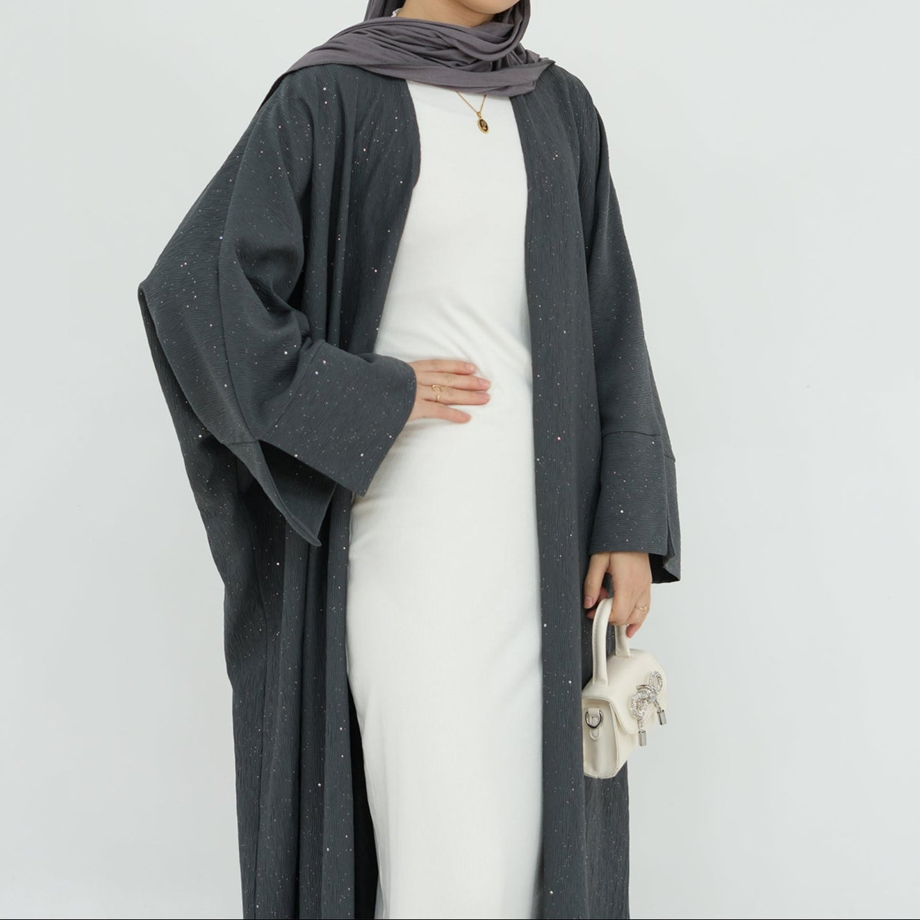 ZahiraAutumnWinterAbaya_Noor_GraceGray2