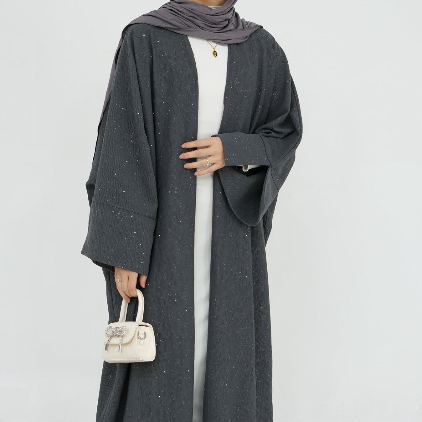 ZahiraAutumnWinterAbaya_Noor_GraceGray4