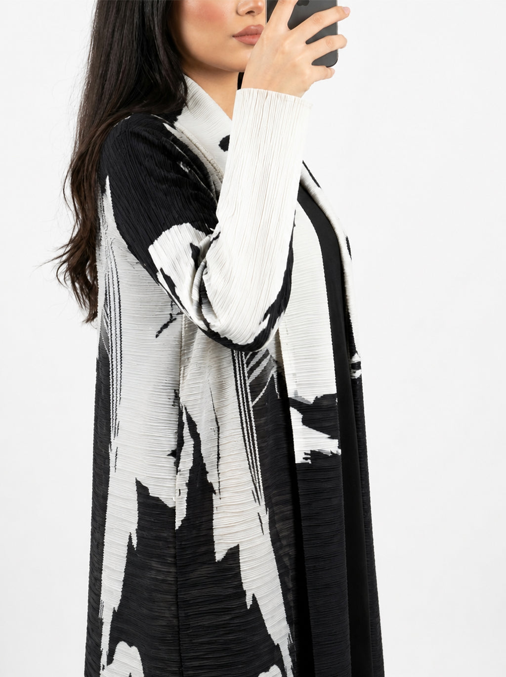 abstract-printed-pleated-open-stretchable-abaya-noor-and-grace