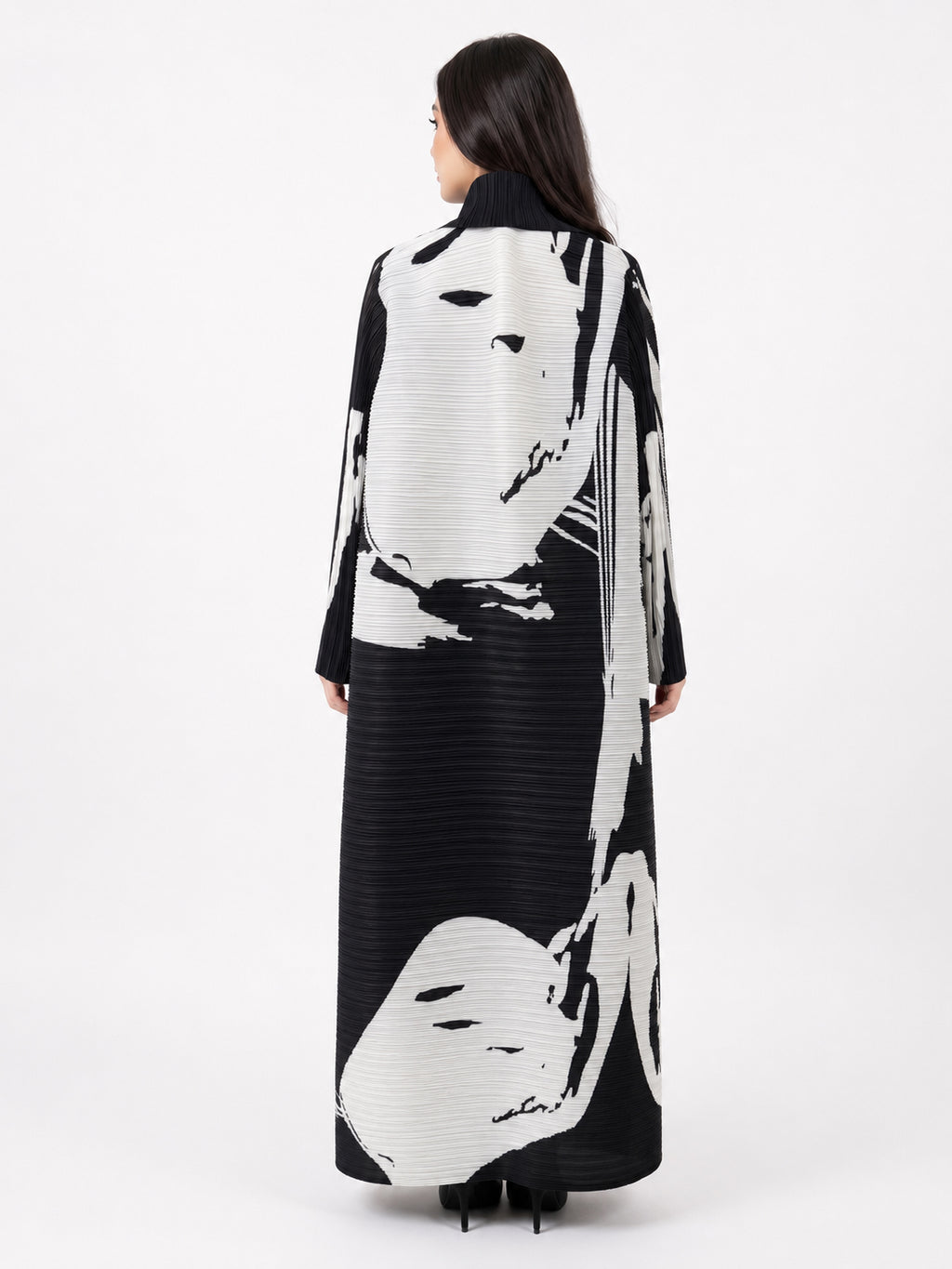 abstract-printed-pleated-open-stretchable-abaya-noor-and-grace