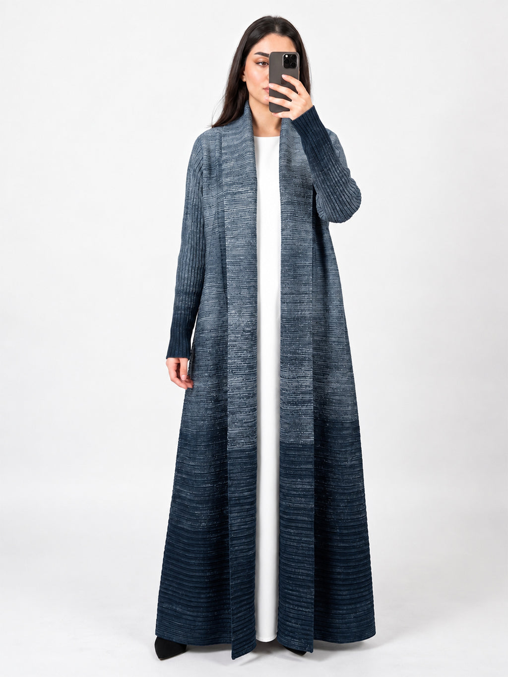 blue-ombre-gradient-textured-pleated-open-abaya-bue-noor-and-grace