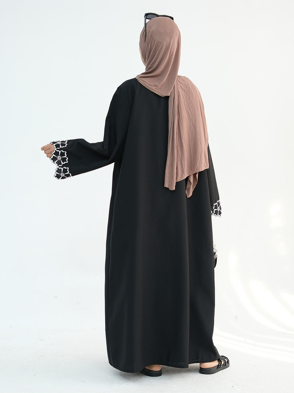 laylat-al-qamar-linen-cotton-abaya-black-noor-and-grace