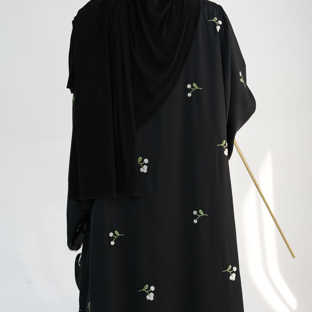 nida-flower-embroidered-abaya-black-noor-and-grace