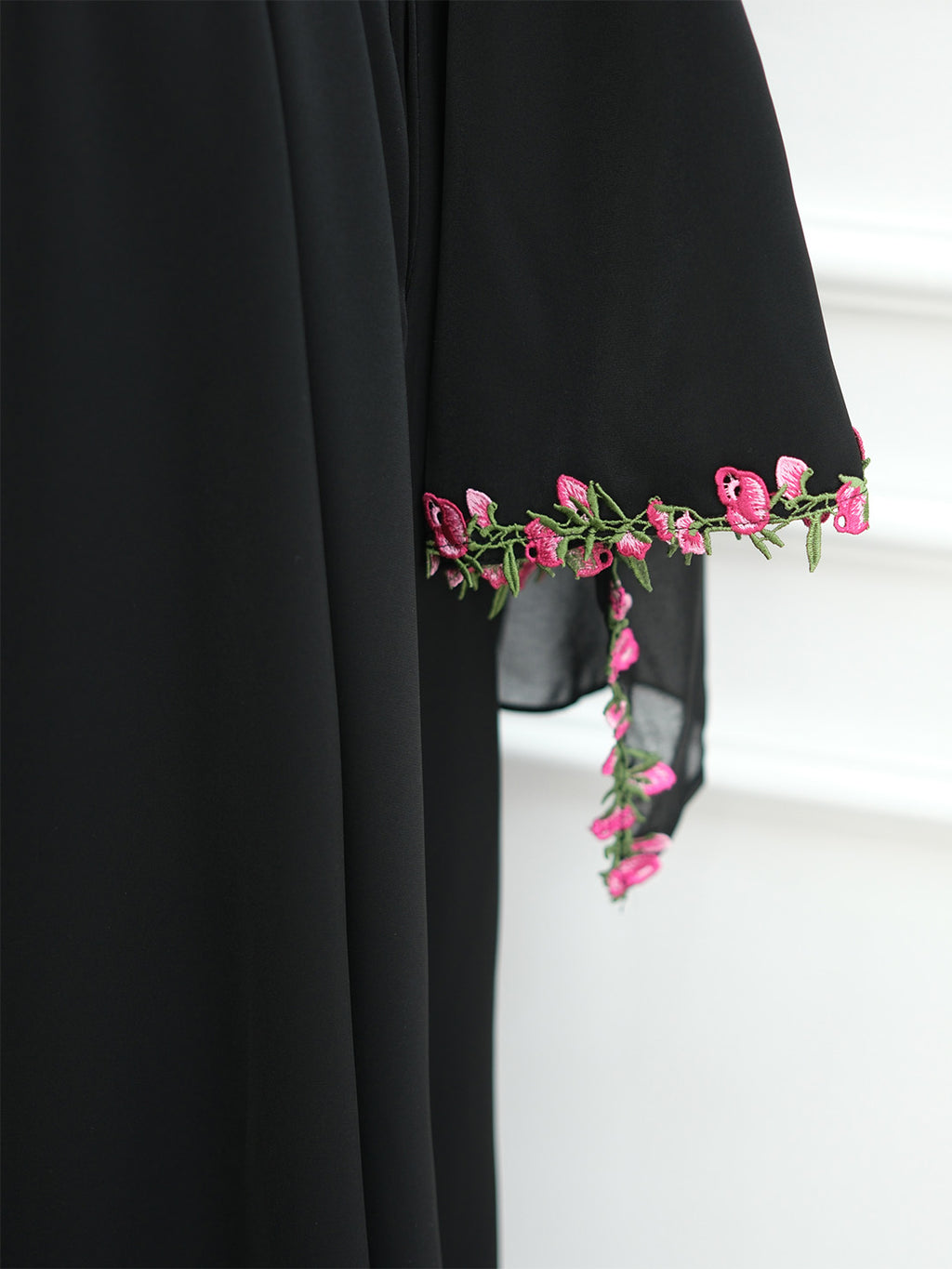 nida-flower-lace-abaya-set-black-noor-and-grace