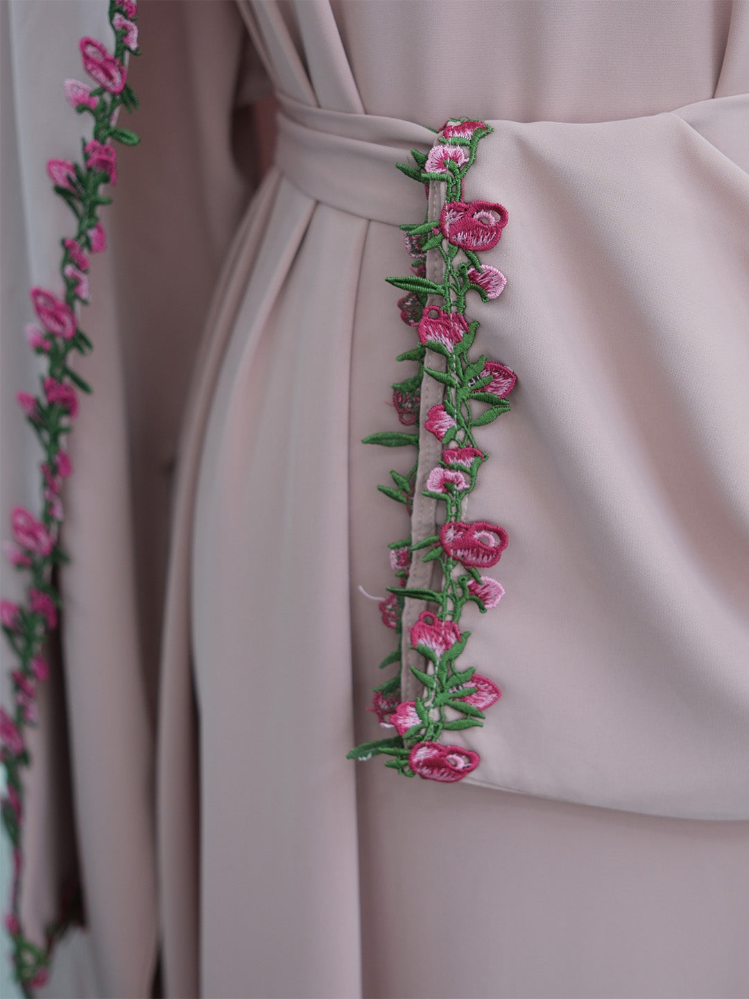 nida-flower-lace-abaya-set-pink-noor-and-grace