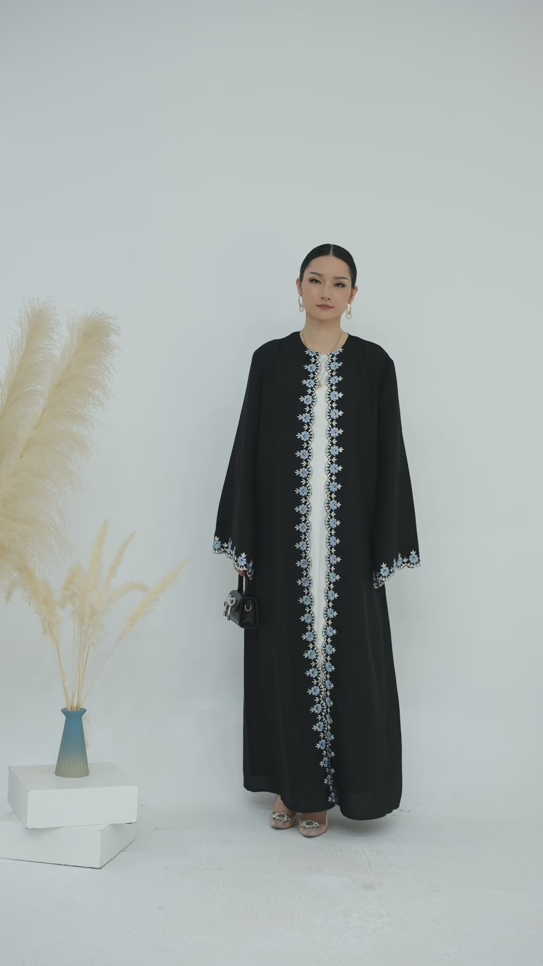 Al liyali midnight beaded black abaya - Noor & Grace