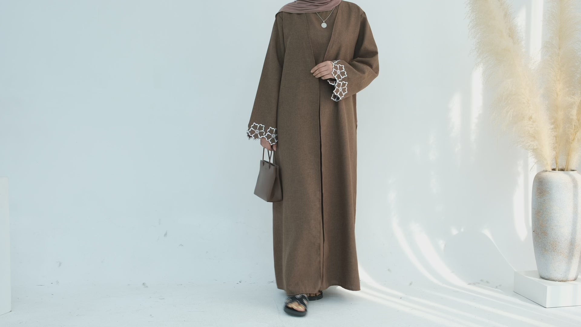 Laylat Al Qamar Abaya - Noor & Grace