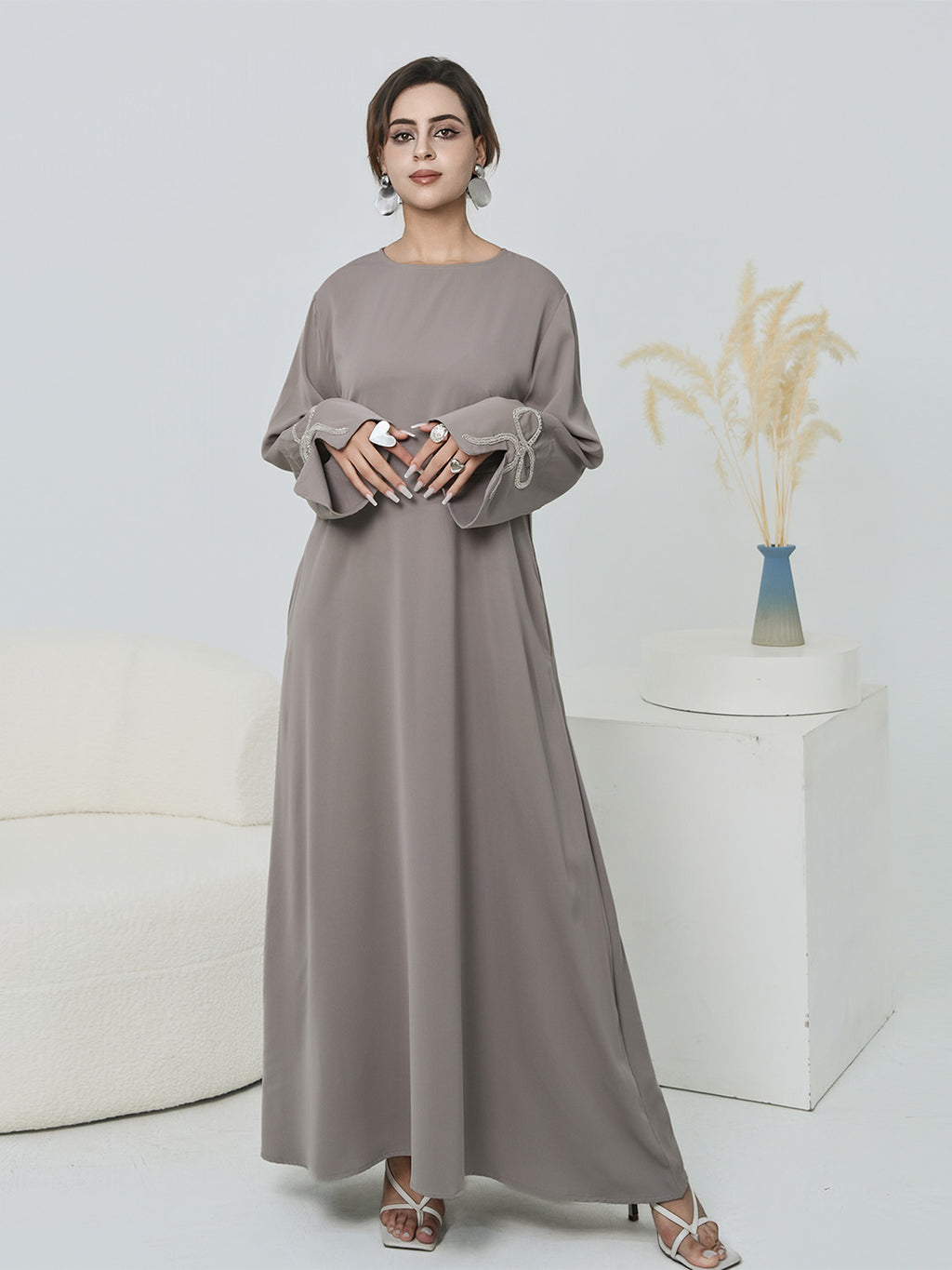 Split-Sleeve Bow Dubai Abaya