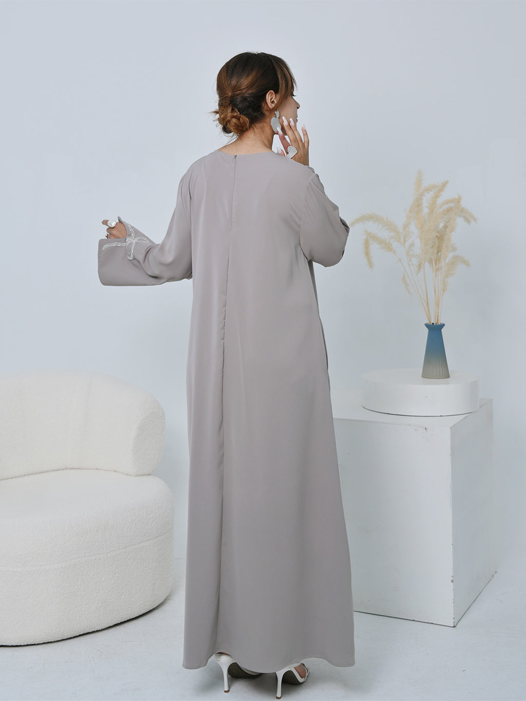 Split-Sleeve Bow Dubai Abaya