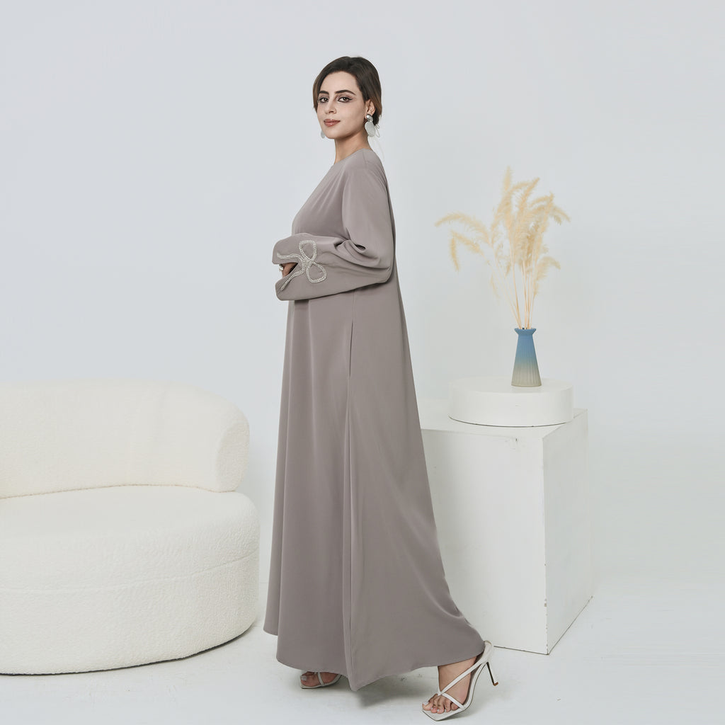 split-sleeve-bow-dubai-abaya-taro-noor-and-grace